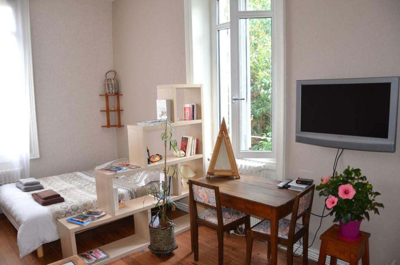 Joli Appartement Vue Sur L'Eglise Périgueux Eksteriør bilde